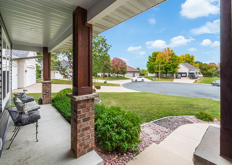 506 Chalupsky Ave NE, New Prague, MN 56071