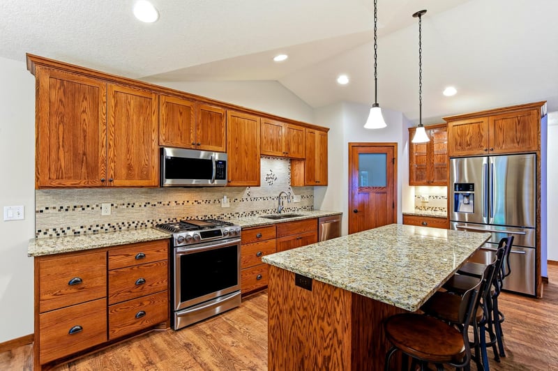 1302 Shady Ln, Princeton, MN 55371