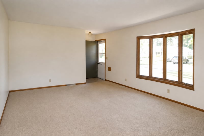 3007 Nash Rd, Brooklyn Center, MN 55429