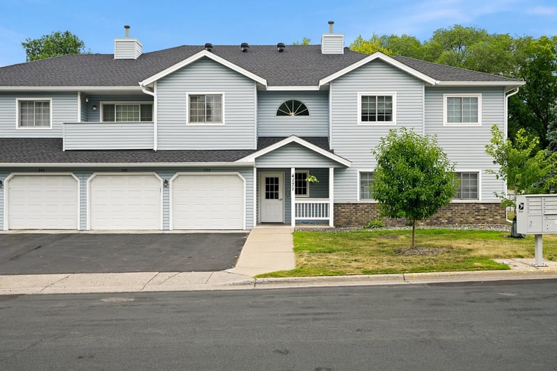4171 3rd St NE #102, Columbia Heights, MN 55421