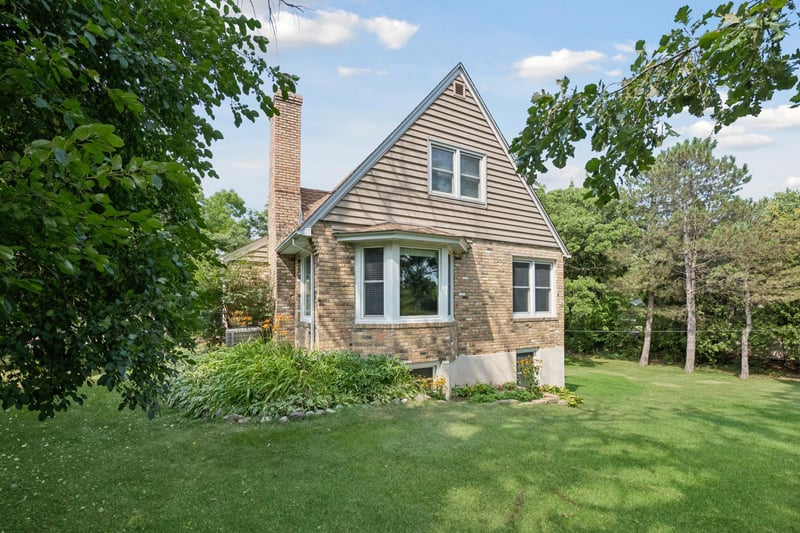 3205 Hillsboro Ave S, Saint Louis Park, MN 55426