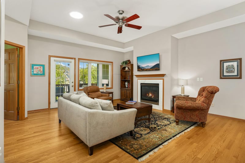 2644 Boulder Way, Burnsville, MN 55337
