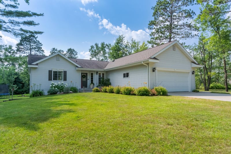 501 Whisperwood Ct SW, Bemidji, MN 56601