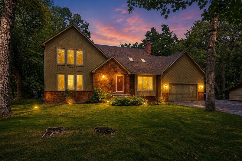 867 Lois Ln, Lino Lakes, MN 55014