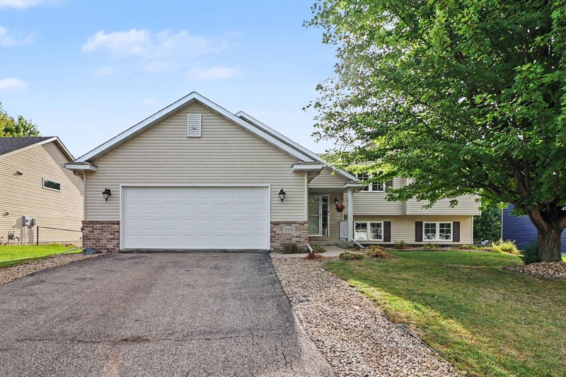 420 9th Ave NE, Lonsdale, MN 55046
