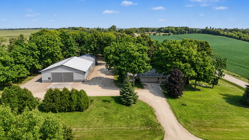 20132 State Highway 99, Le Center, MN 56057