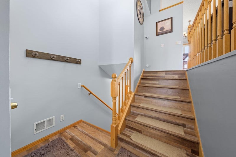 735 Laura St, Prescott, WI 54021