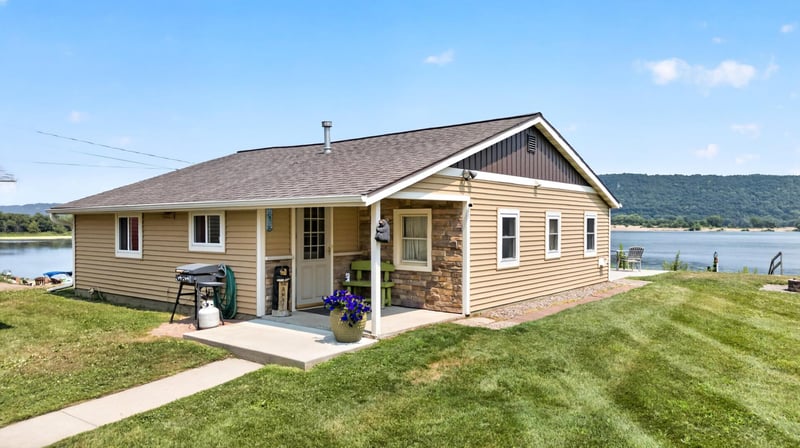 67480 County Road 76, Wabasha, MN 55981