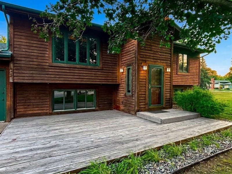 24 Bluffview Ct, Lake City, MN 55041