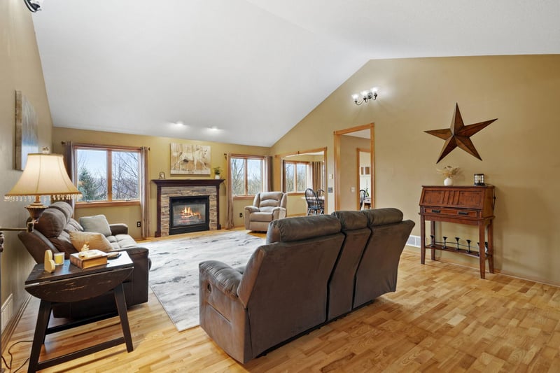 7645 84th Ave N, Greenfield, MN 55373