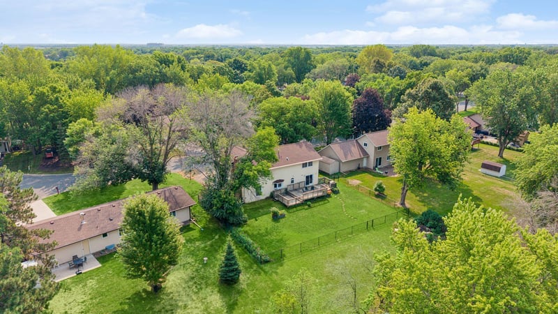 10591 Union Terrace Ln N, Maple Grove, MN 55369