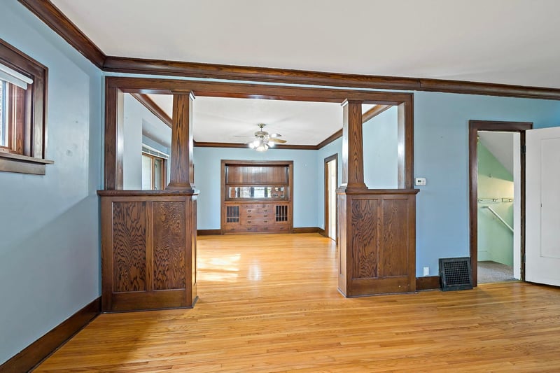 615 7th St, Kenyon, MN 55946