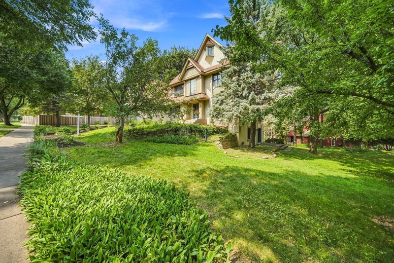 13575 Harwell Pa, Apple Valley, MN 55124