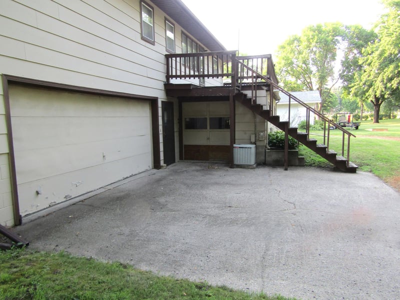 1646 N 5th St, Montevideo, MN 56265