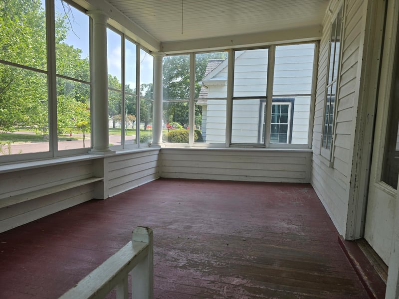 316 E 2nd St, Fairmont, MN 56031