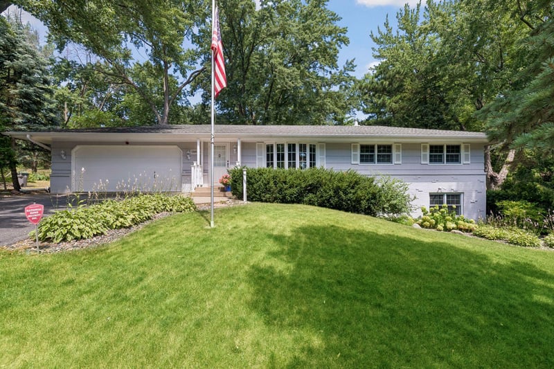 14110 Bellevue Dr, Minnetonka, MN 55345