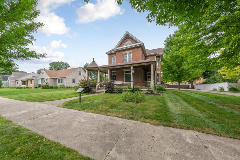 322 Wheeler Ave, North Mankato, MN 56003