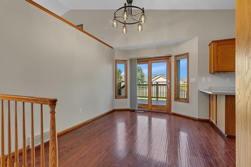 6022 Prairie Rose Dr, Saint Cloud, MN 56303