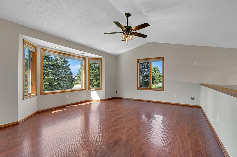 6022 Prairie Rose Dr, Saint Cloud, MN 56303