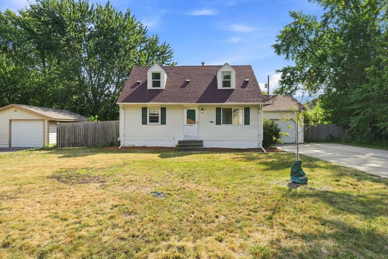 4751 3rd St NE, Fridley, MN 55421