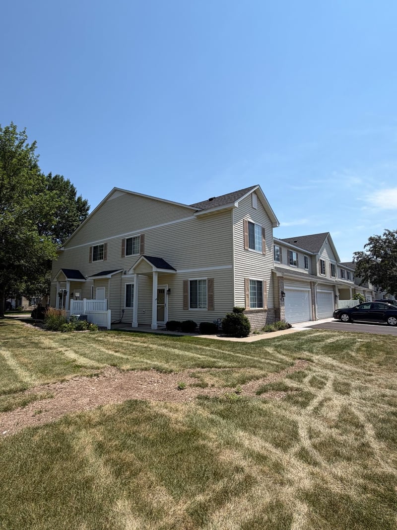535 Tamarack Trl #1104, Farmington, MN 55024