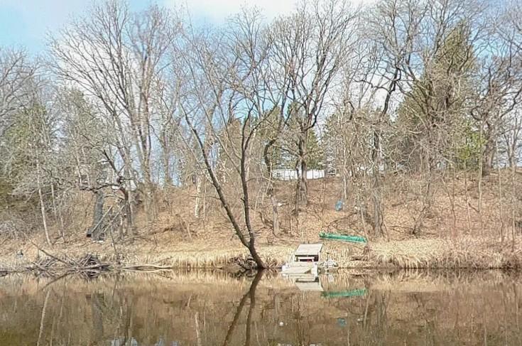 3344 Riverbank Dr NW, Isanti, MN 55040