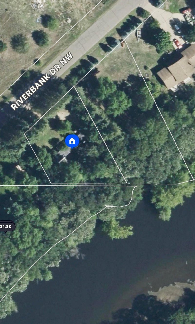 3344 Riverbank Dr NW, Isanti, MN 55040