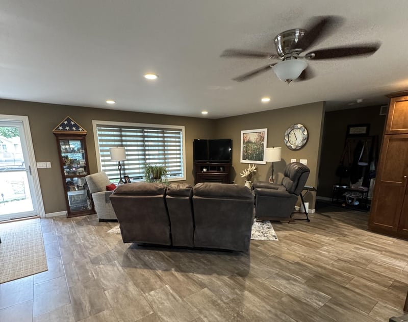 326 Rock River Dr, Edgerton, MN 56128