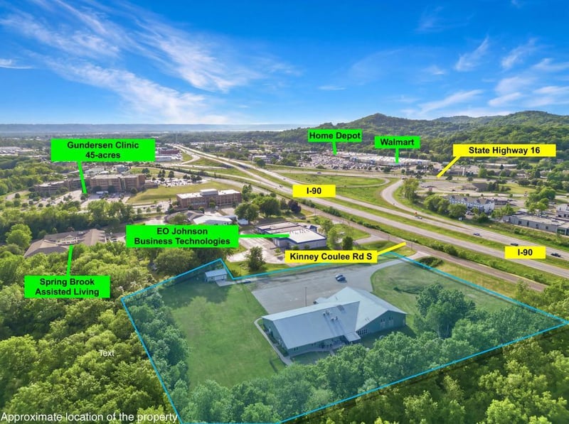 3340 S Kinney Coulee Rd, Onalaska, WI 54650