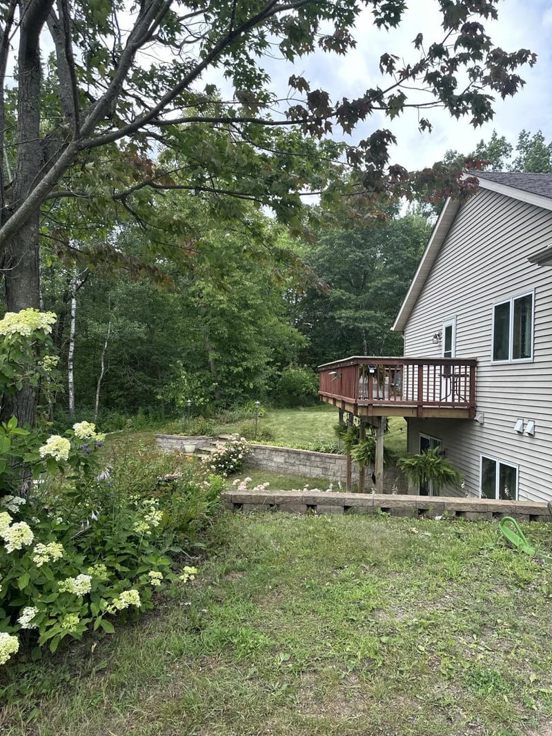 890 Saint Croix Trl, Taylors Falls, MN 55084