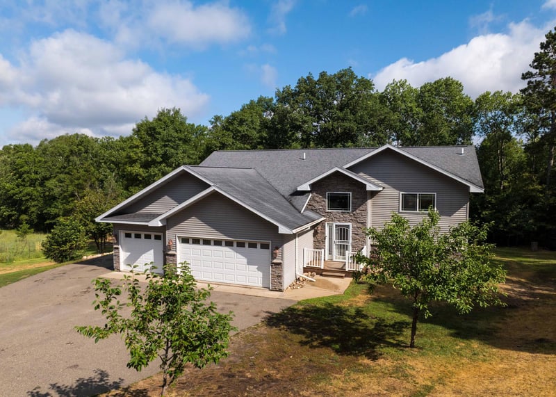 7232 Dove St, Pequot Lakes, MN 56472