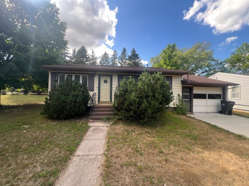 1025 3rd St SE, Wadena, MN 56482