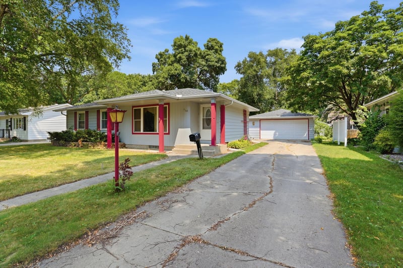 1120 Quincy Ave, Willmar, MN 56201
