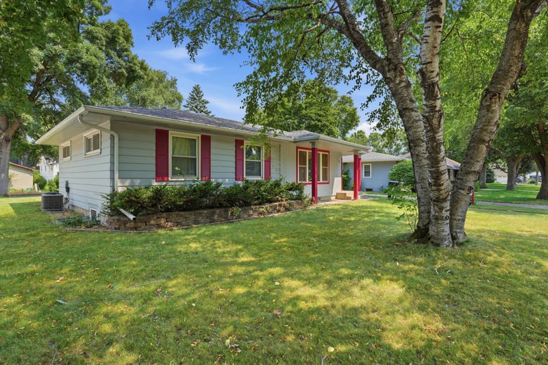 1120 Quincy Ave, Willmar, MN 56201