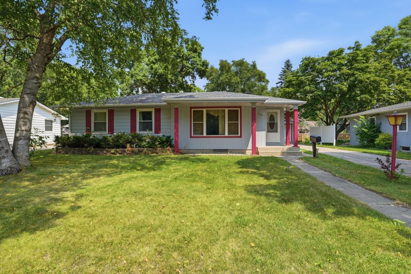 1120 Quincy Ave, Willmar, MN 56201