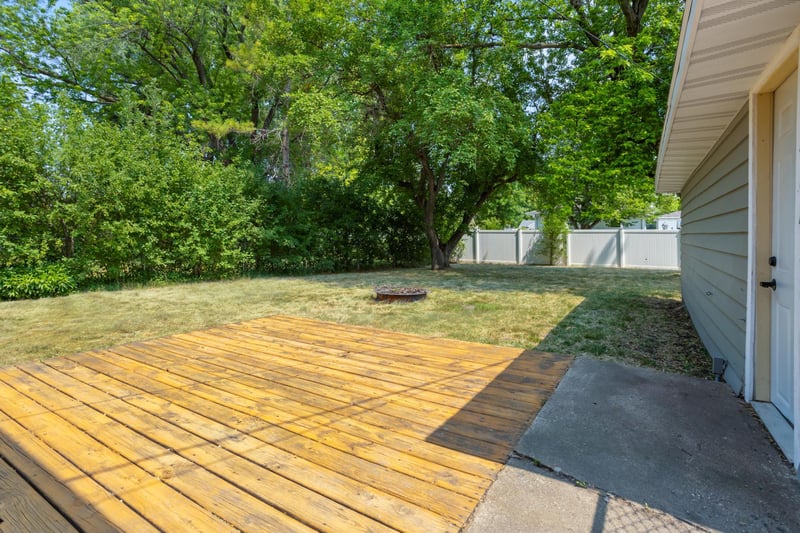 1124 10 1/2 St N, Moorhead, MN 56560