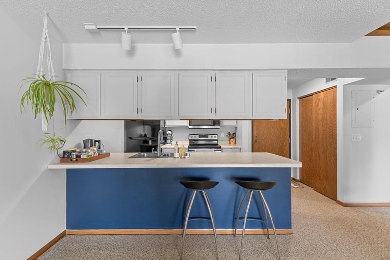 1225 Ferndale St N #B18, Maplewood, MN 55119