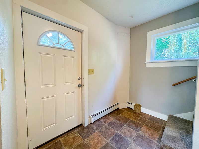 127 E Summit Ave, Fergus Falls, MN 56537