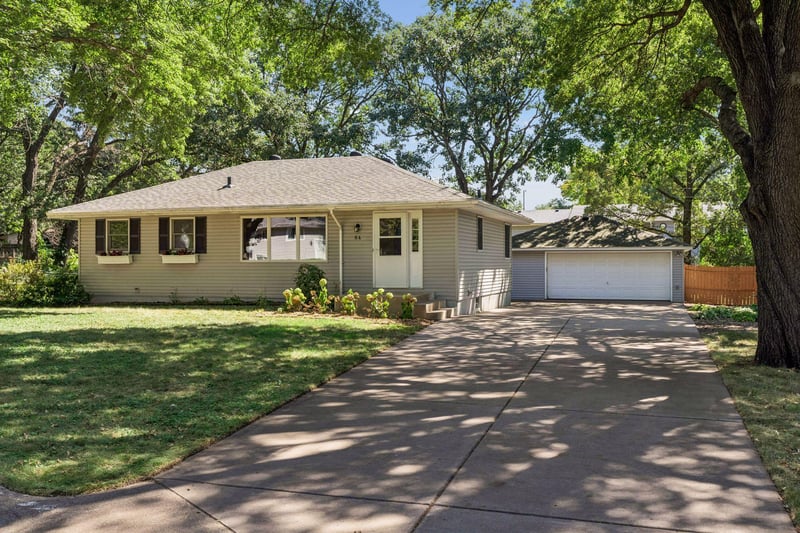 64 99th Ave NW, Coon Rapids, MN 55448