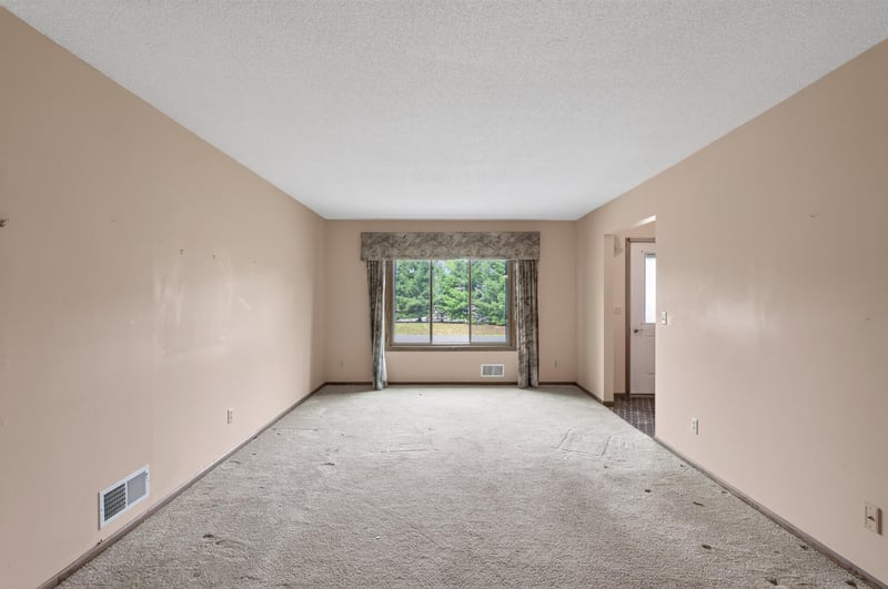 12920 Biscayne Ave W, Rosemount, MN 55068