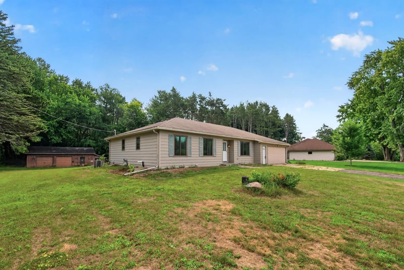 12920 Biscayne Ave W, Rosemount, MN 55068
