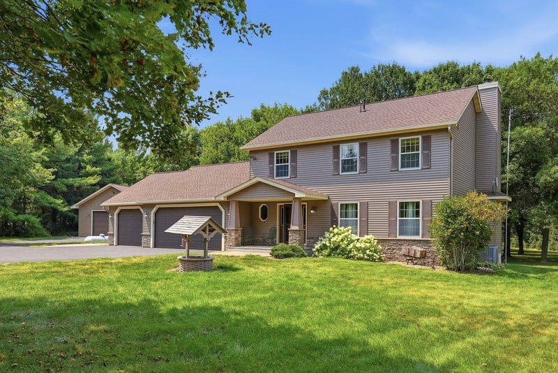 N8773 1090th St, River Falls, WI 54022