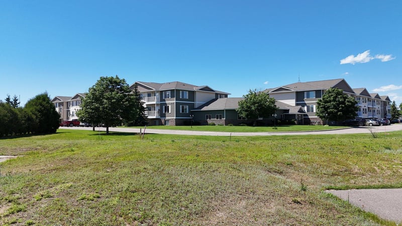 415 4th Ave SE, Saint Joseph, MN 56374