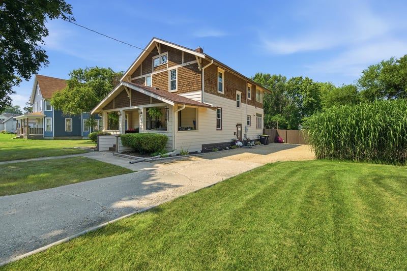 137 1st Ave NW, Winnebago, MN 56098