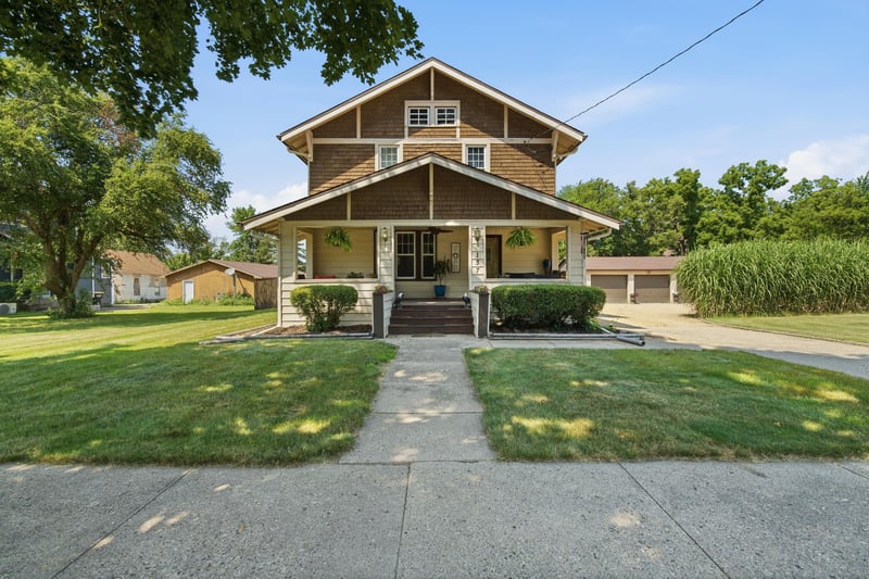 137 1st Ave NW, Winnebago, MN 56098