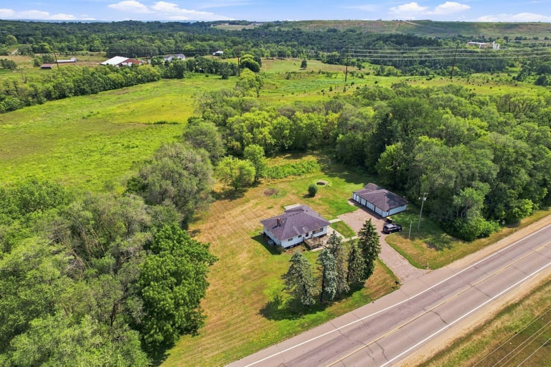 11018 Rich Valley Blvd, Inver Grove Heights, MN 55077