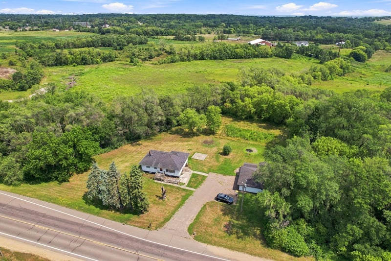 11018 Rich Valley Blvd, Inver Grove Heights, MN 55077