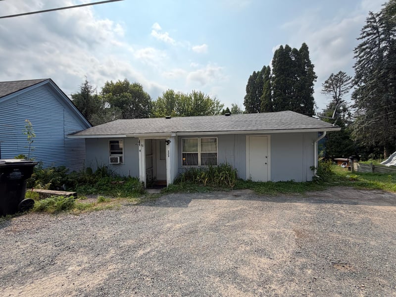 220 N Washington St, Saint Croix Falls, WI 54024