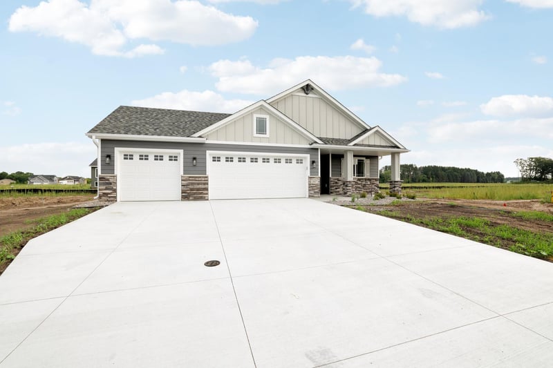 13037 13th Ave S, Zimmerman, MN 55398