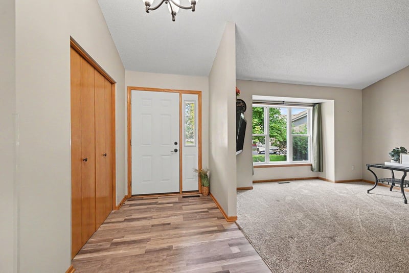 8695 Jorgensen Ave S, Cottage Grove, MN 55016